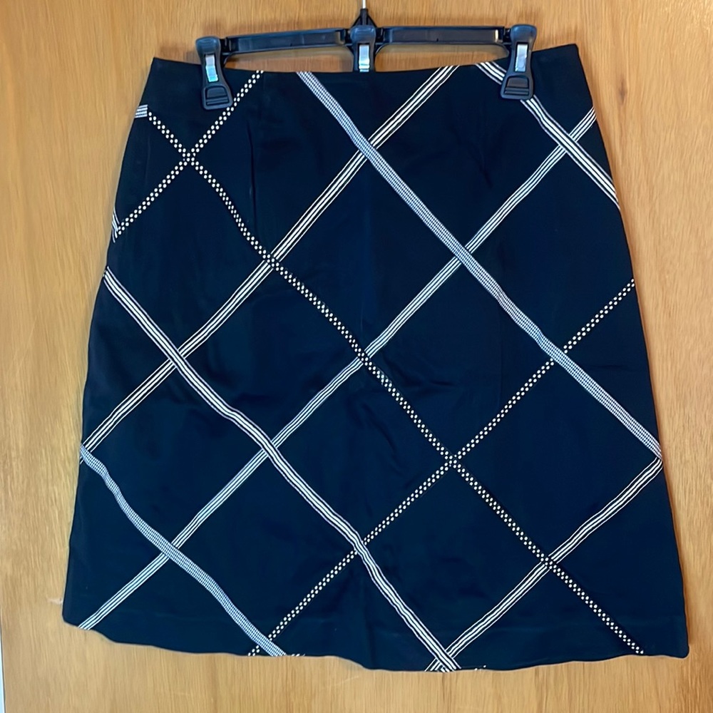 Talbots Womens 8 Petite 8P Black A-Line Skirt Side Zipper Ribbon